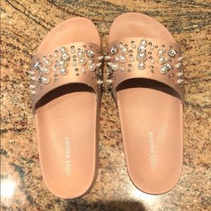 Steve madden pink satin slides